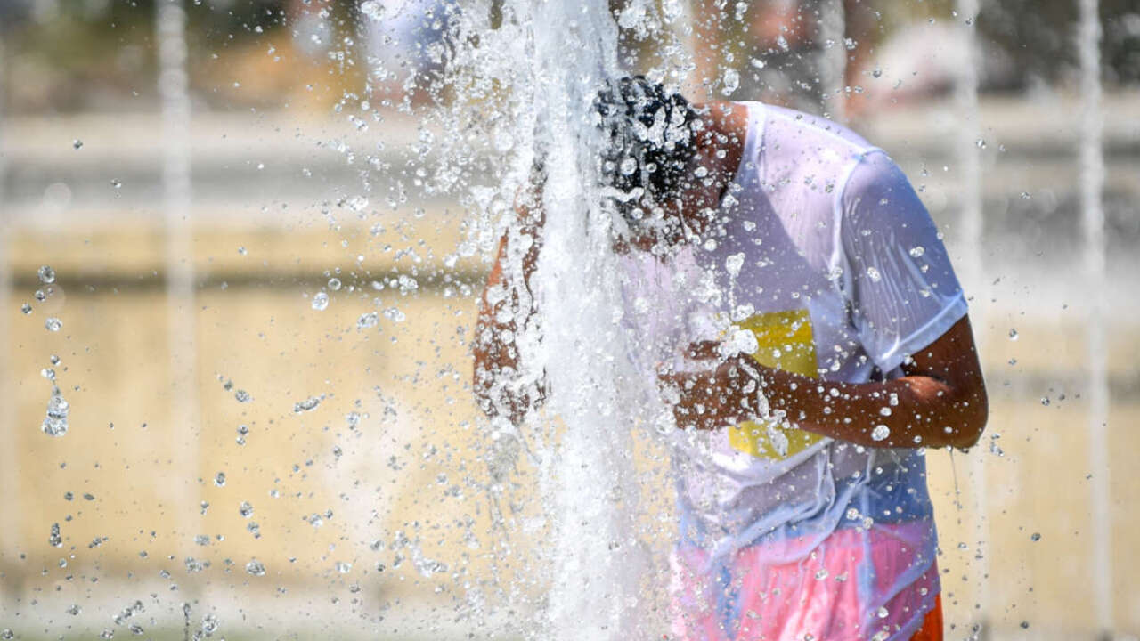 Temperature oltre i 40°C, 21 città da bollino rosso, mari roventi. L’Europa intera soffre sotto...