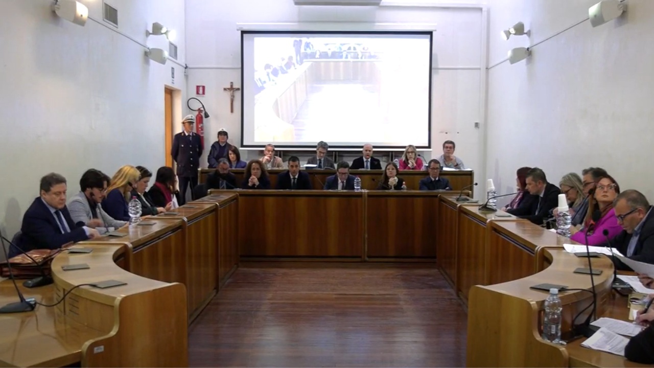 Nella città del vino il servizio viene gestito dal Comune e sono emerse perplessità di...