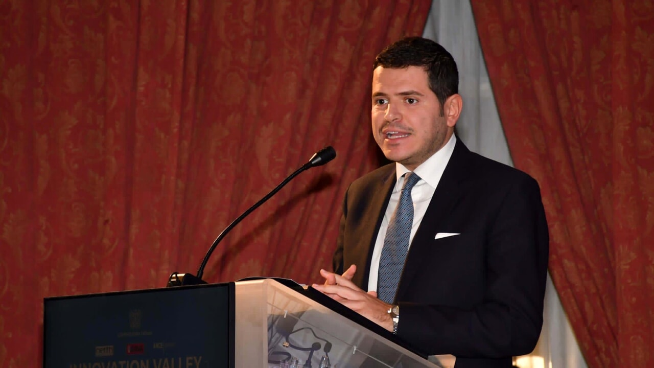 Crescono le pressioni per un chiarimento in aula, mentre l’antimafia ha chiesto al presidente dell’Ars...