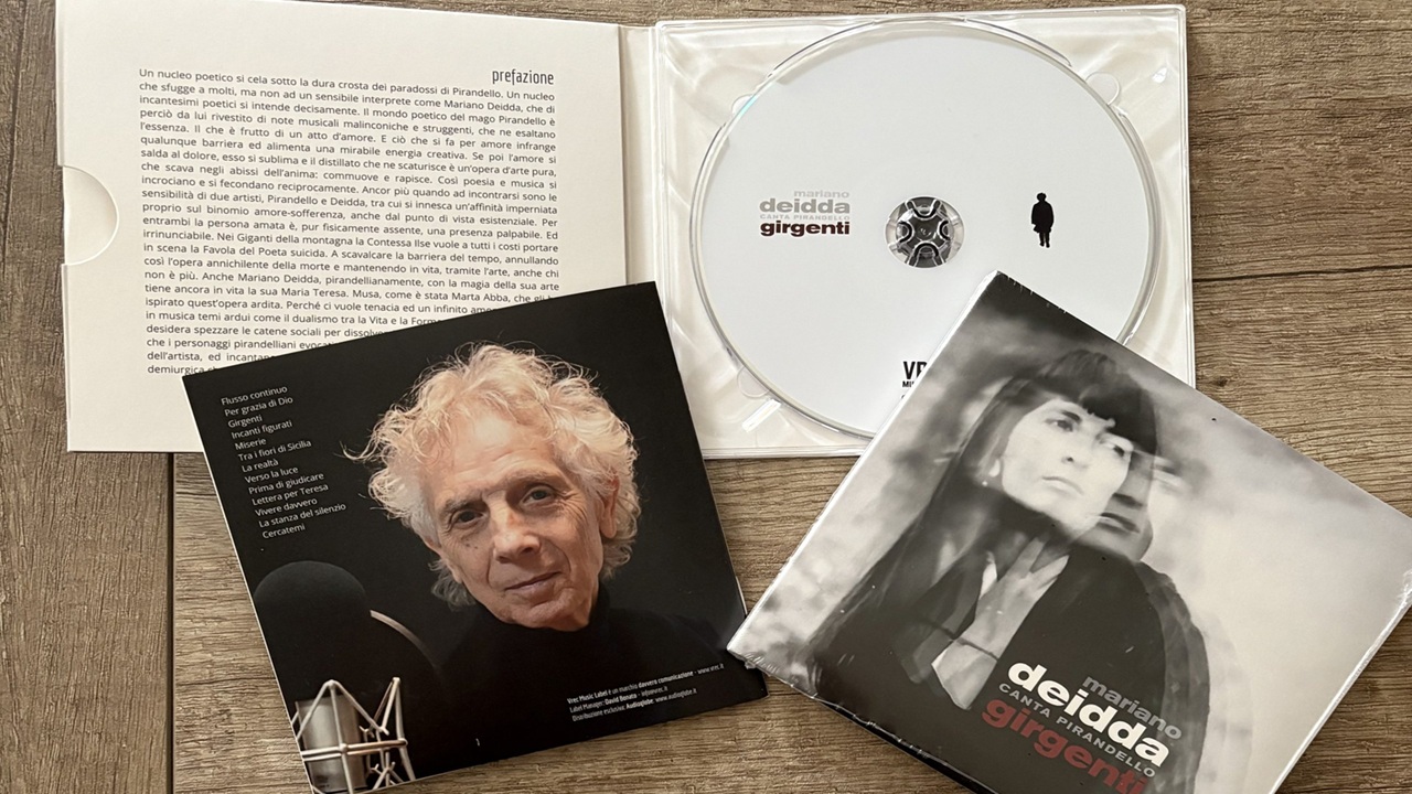 Il cantautore sardo in un brano si avvale della voce recitante del saccense Pippo Santangelo...