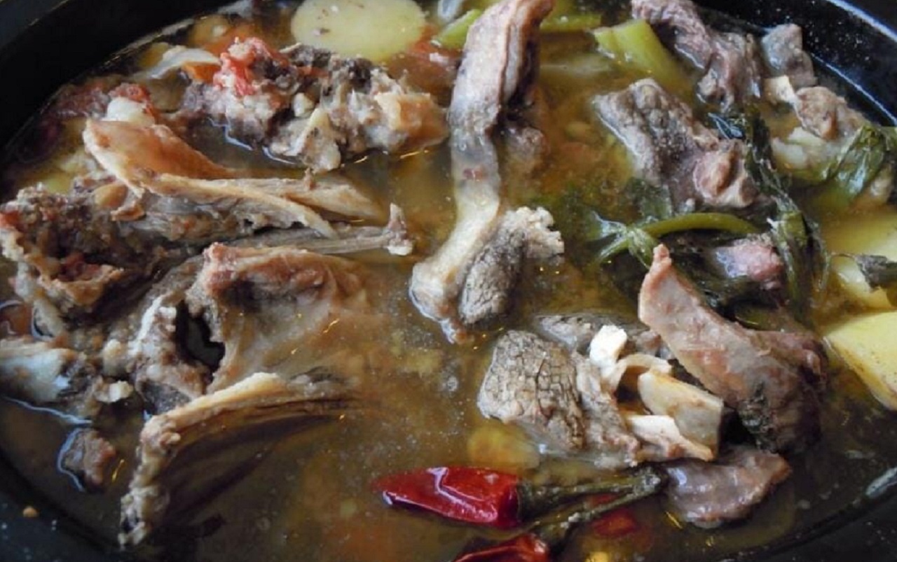 Cancellare definitivamente un evento che celebra la sofferenza animale nel nome di una tradizione ormai...