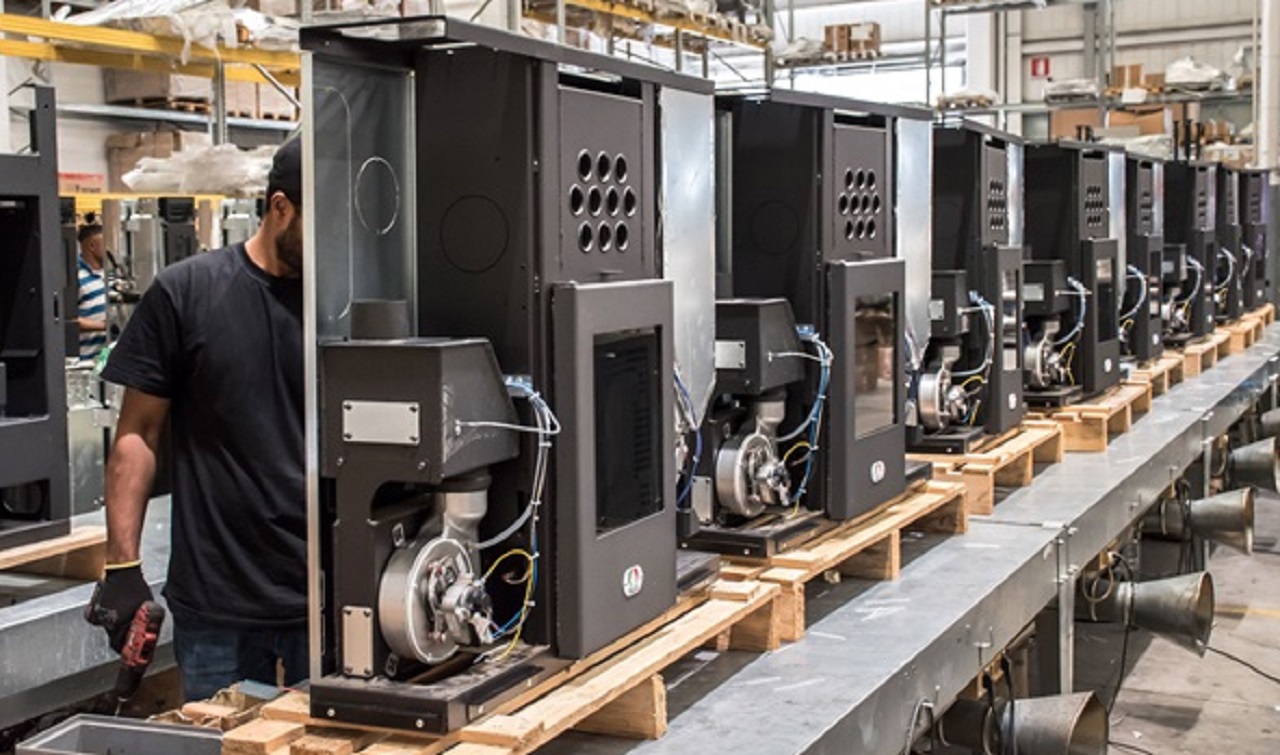 Negli ultimi anni, l’approccio al riscaldamento domestico ha vissuto una vera e propria rivoluzione, spinto...