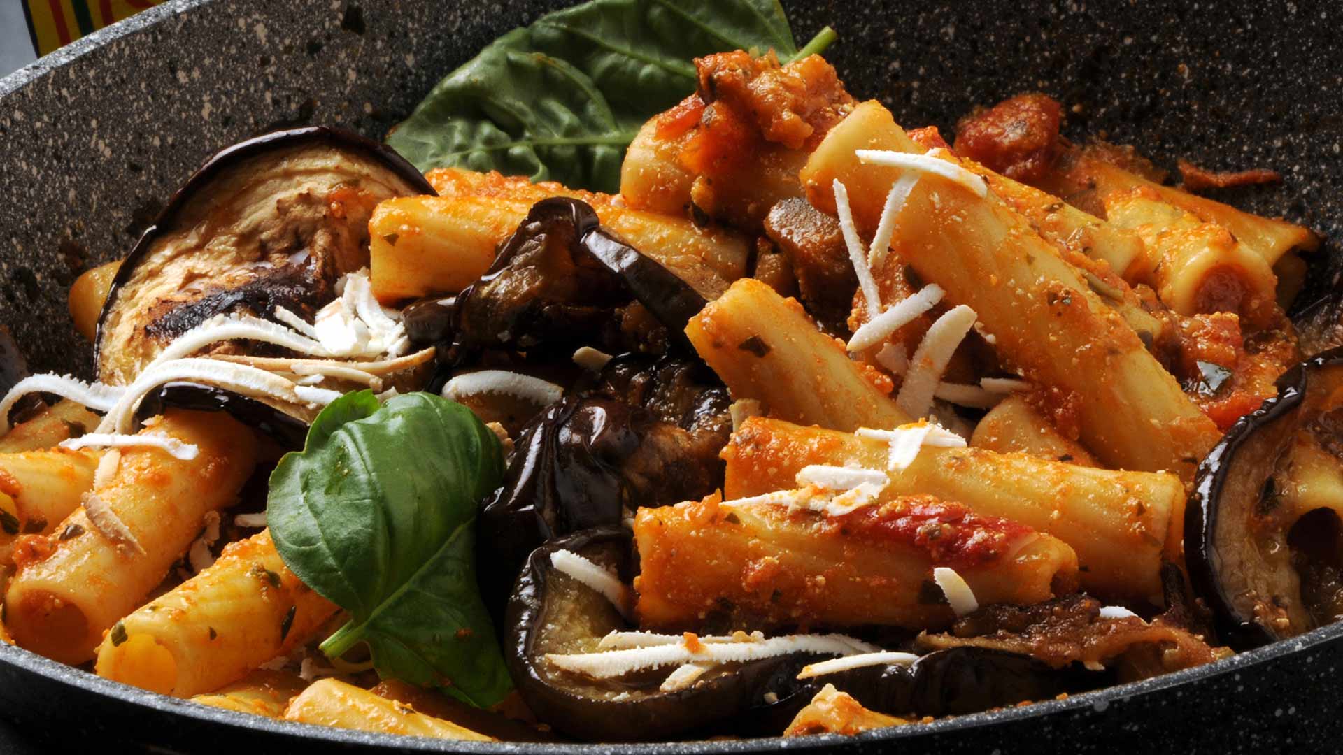 Tanti eventi, con degustazioni e laboratori culinari in tutta la città Oggi si celebra per...