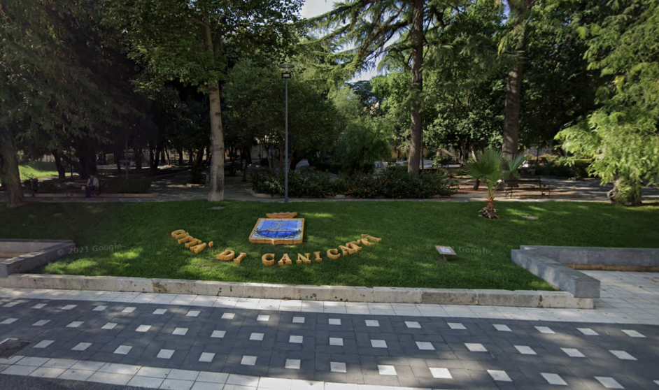 L’auto che lo ha investito si è poi dileguata ma le persone a bordo questa...