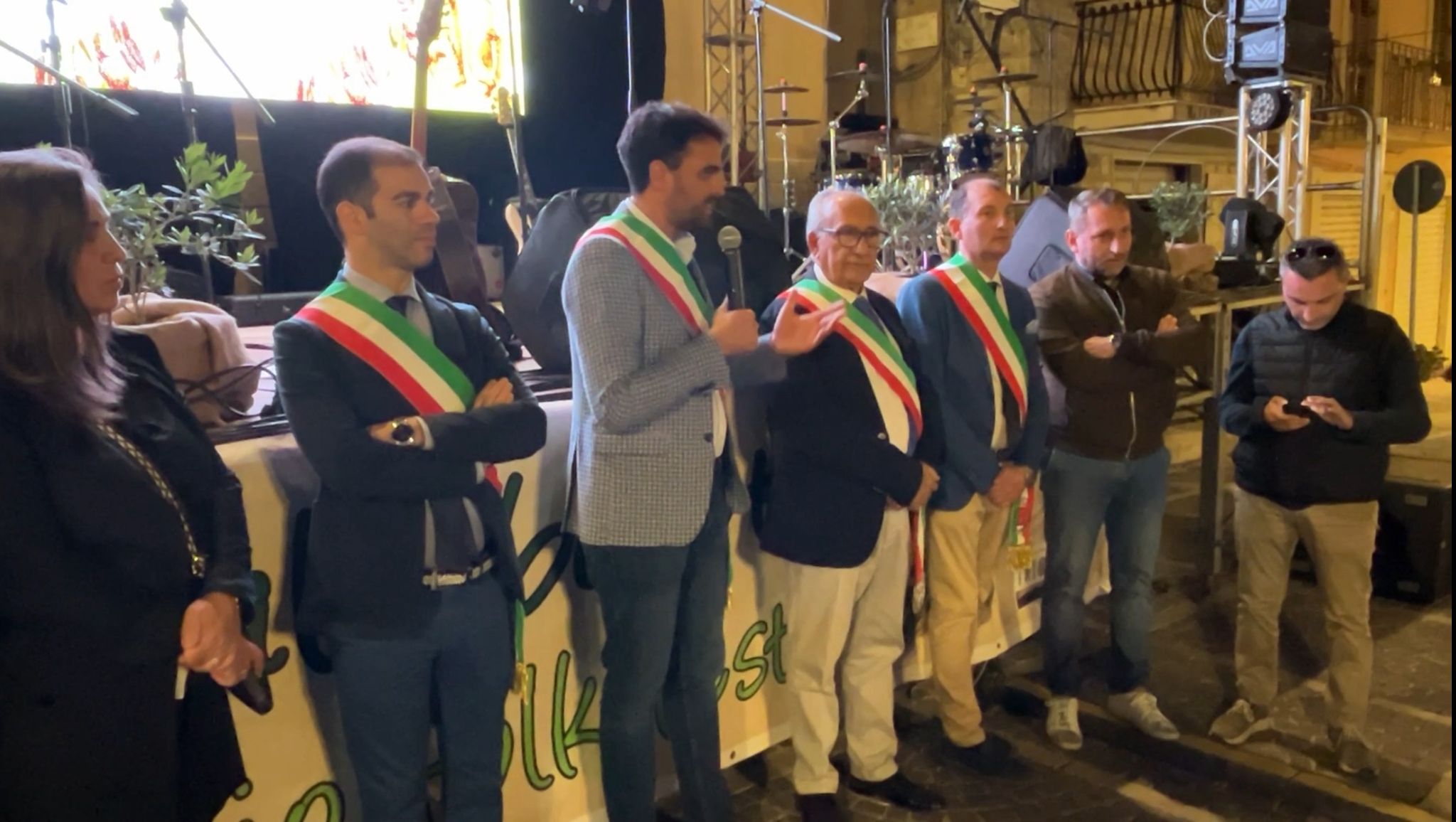 Con una cerimonia in piazza Umberto I, si è aperta ufficialmente ieri l’edizione 2025 dell’Olio...