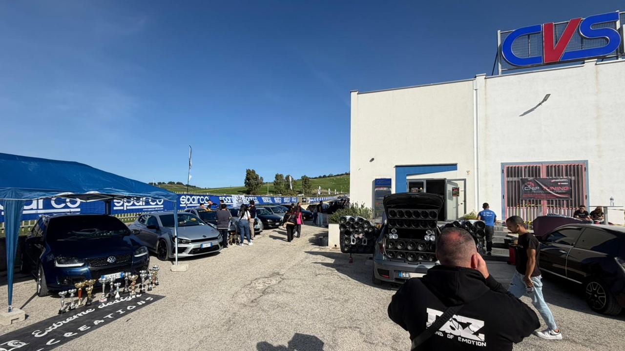 Il movimento, in costante crescita, ha registrato numeri importanti: oltre 200 auto partecipanti, ciascuna con...