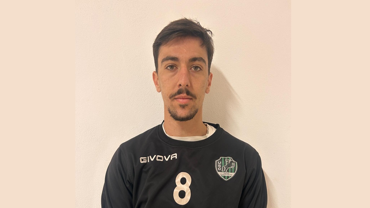 Centrocampista offensivo di 24 anni dotato di ottima tecnica, grande rapidità e una visione di...