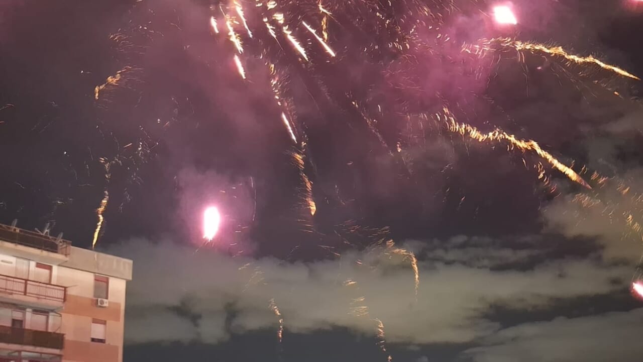 Nonostante i divieti, centinaia di incidenti in tutta Italia: coinvolti anche molti minori La notte...